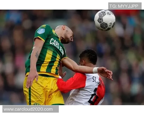 费耶诺德主场迎战海牙期待精彩对决双方争夺关键三分的激烈战役