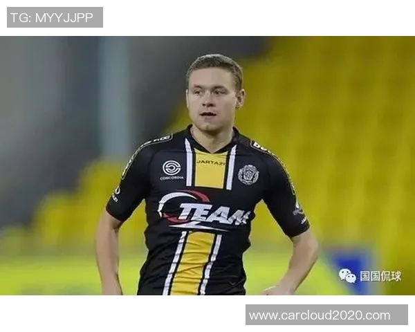 洛克伦主场迎战亨克争夺联赛积分双方实力对决引人关注