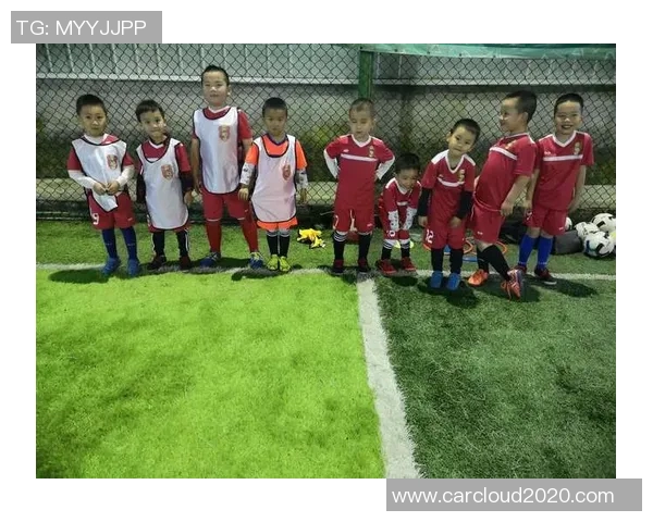 延津青少年足球比赛精彩直播助力年轻球员成长与交流 延津青少年足球比赛精彩直播助力年轻球员成长与交流