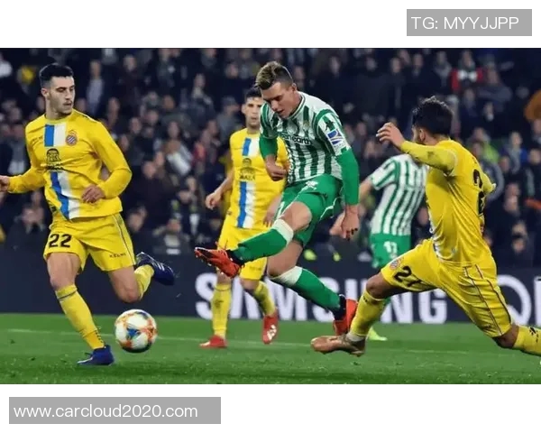 精彩对决巴萨与皇马足球比赛直播全程回顾与精彩瞬间分析