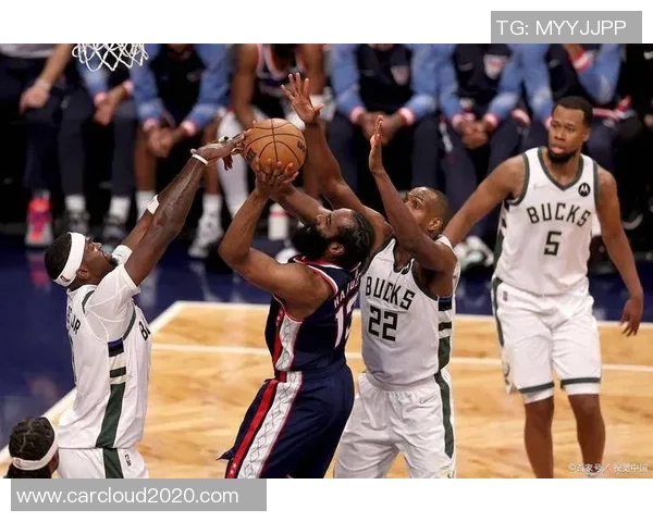 雄鹿与热火激战正酣现场直播全程回顾与精彩瞬间分析