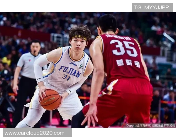 江大与上海精彩对决比赛录像回顾及精彩瞬间分析